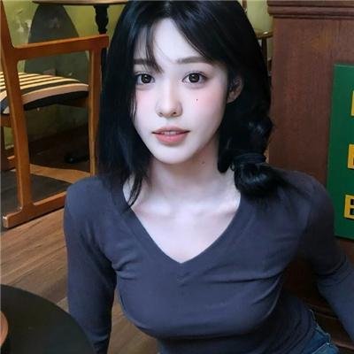 爬上山